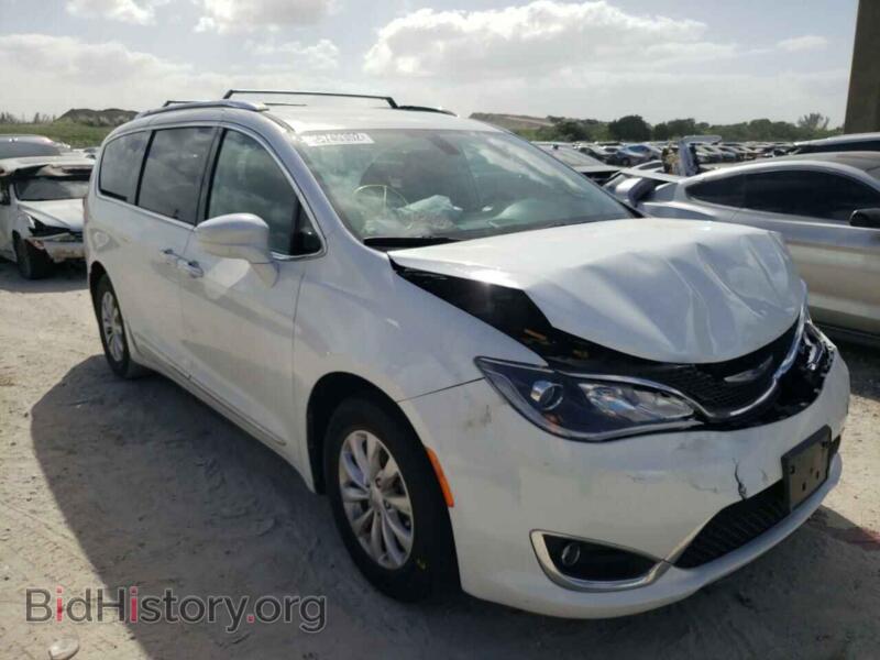 2018 Chrysler PACIFICA Pacifica T (VIN 2C4RC1BG2JR124065) — photo 1 of 10, Copart, damage: front end