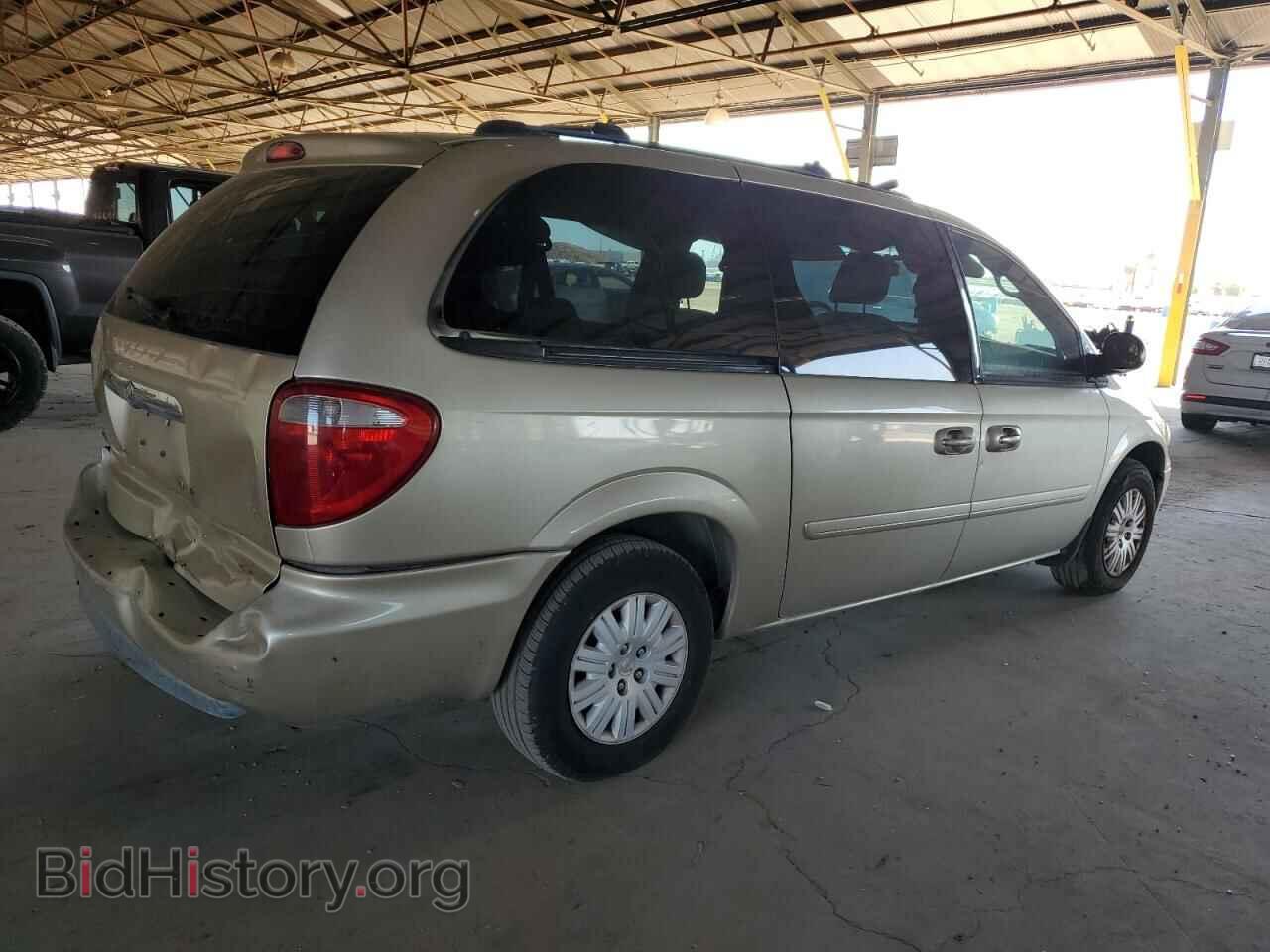 2005 CHRYSLER MINIVAN - VIN: 2C4GP44RX5R213139 - Фото 3