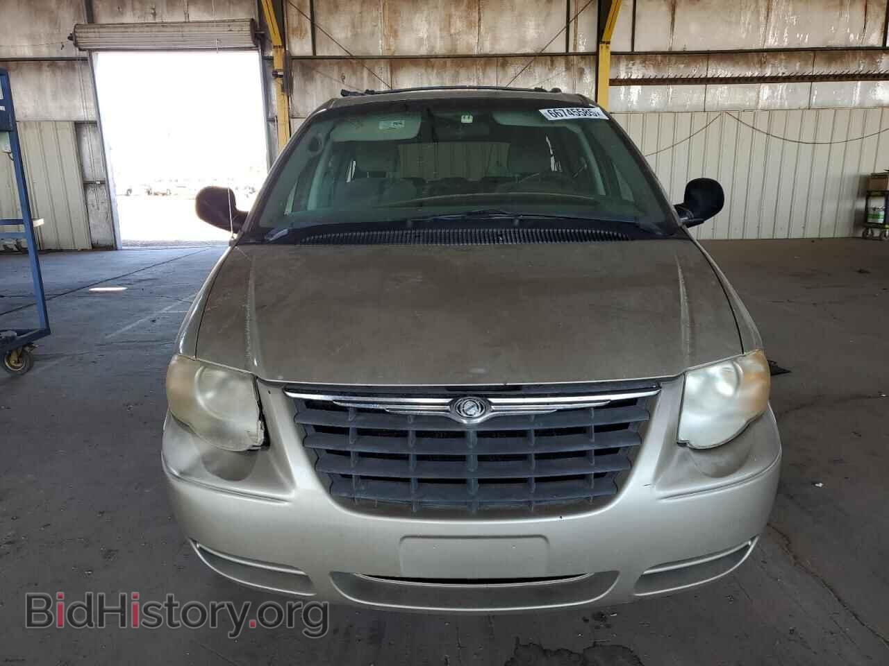 2005 CHRYSLER MINIVAN - VIN: 2C4GP44RX5R213139 - Фото 5