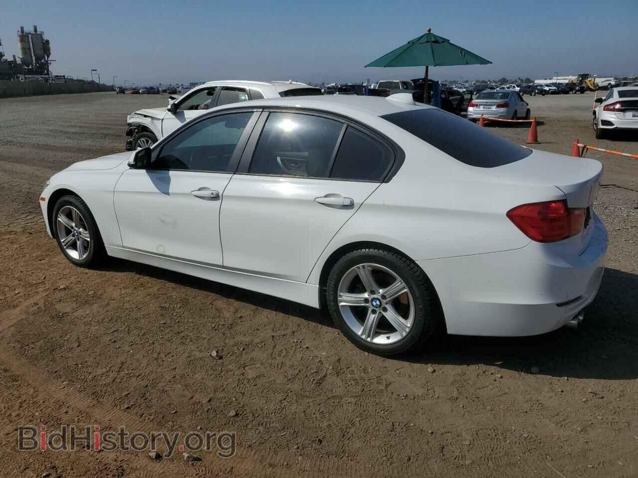 2013 BMW 3 SERIES - VIN: WBA3A5C52DF603661 - Фото 2