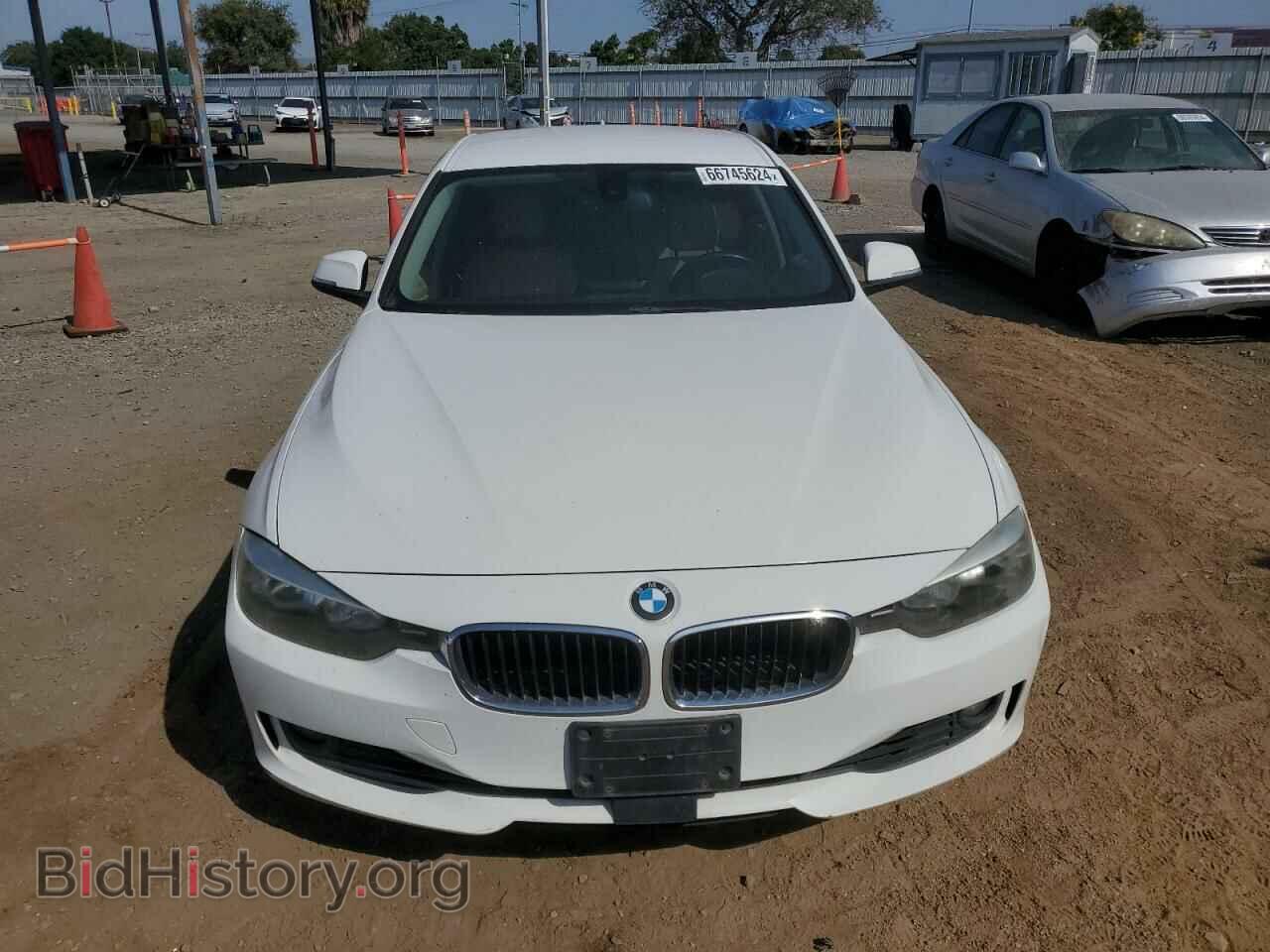 2013 BMW 3 SERIES - VIN: WBA3A5C52DF603661 - Фото 5