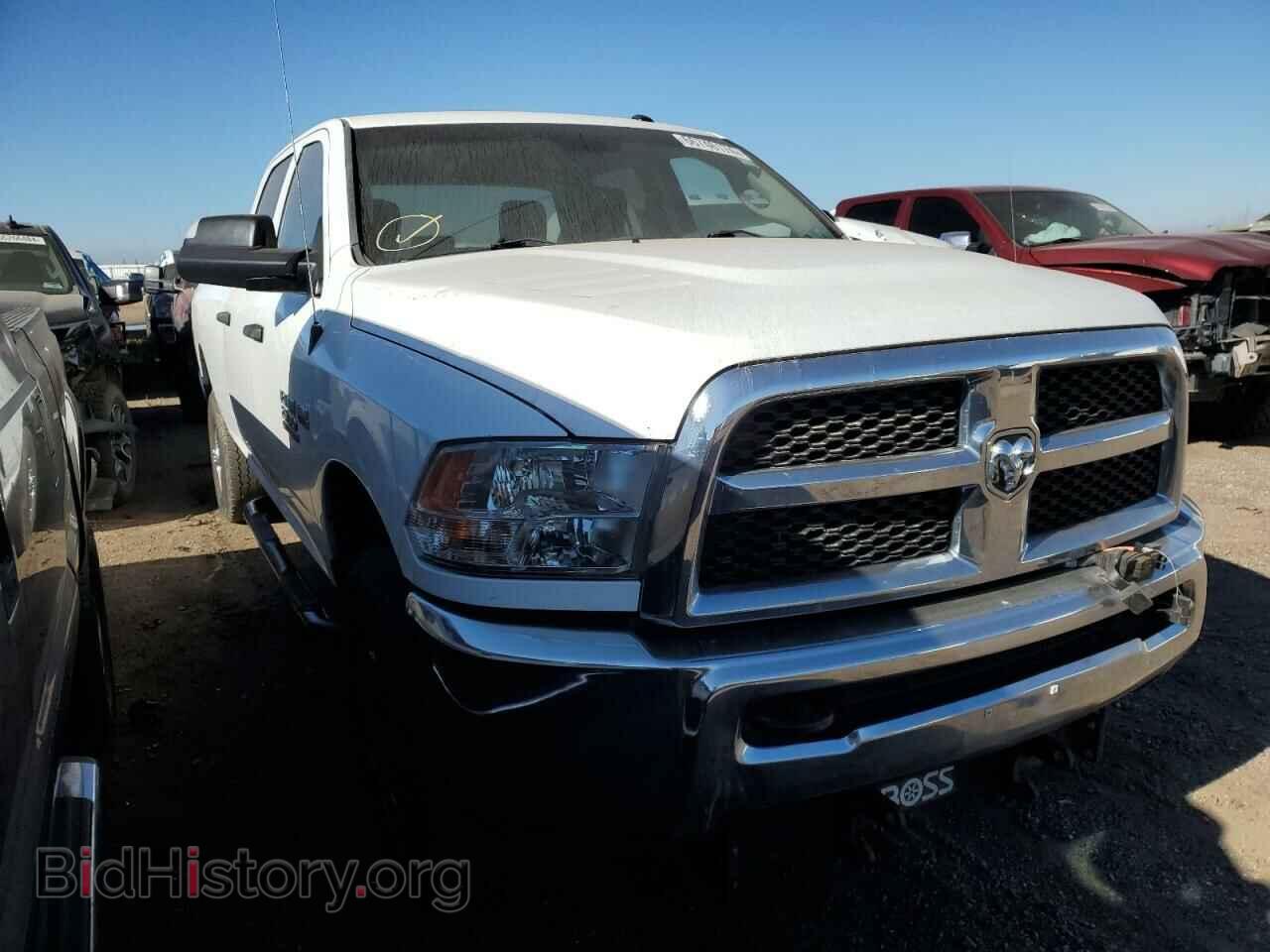 2017 RAM All Models - VIN: 3C6UR5HJ6HG718085 - Photo 4