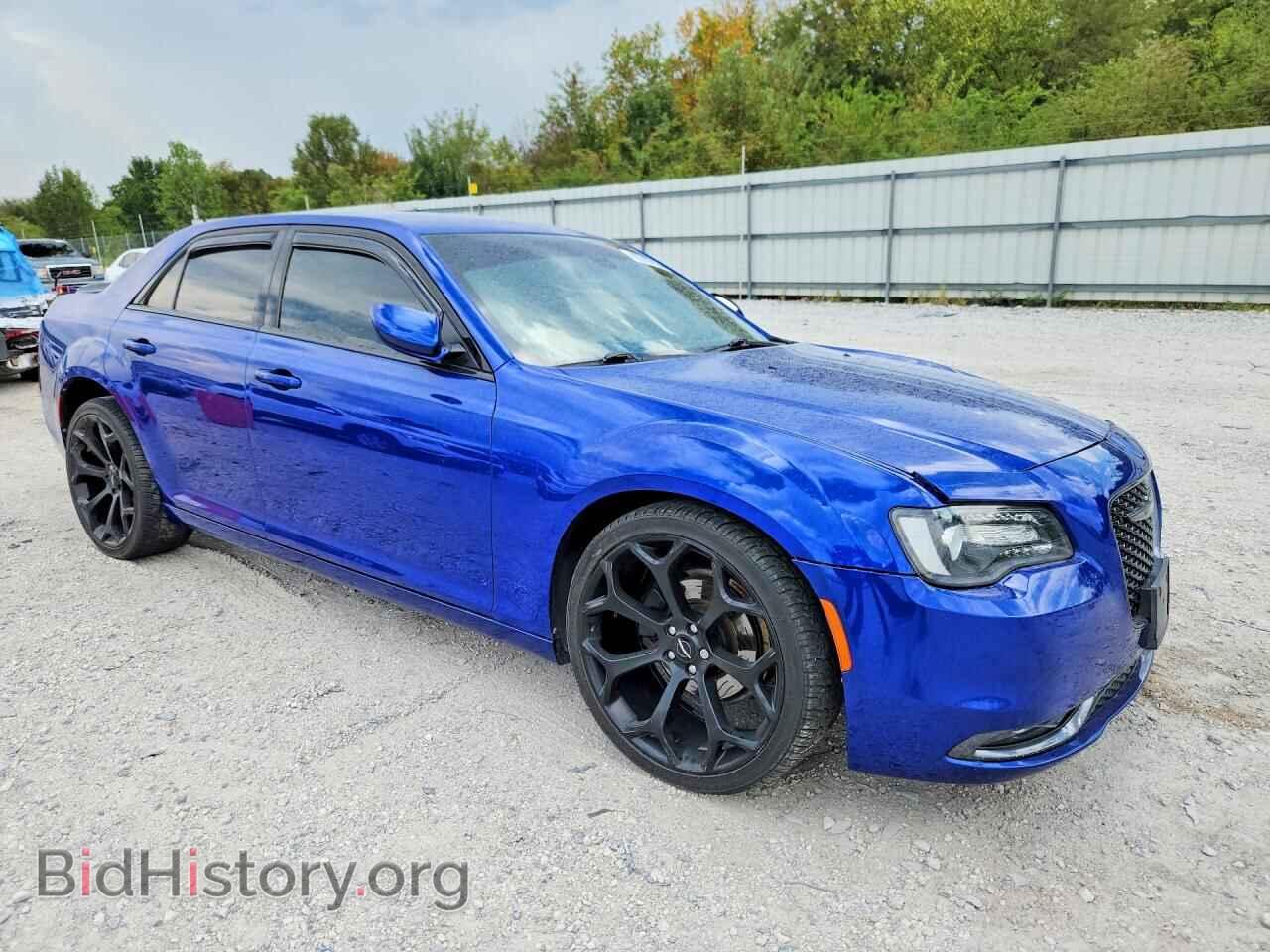 2018 CHRYSLER 300 - VIN: 2C3CCABG4JH332299 - Photo 4