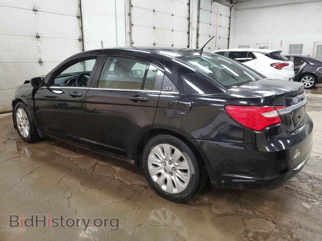 2013 CHRYSLER 200 - VIN: 1C3CCBAB8DN587822 - Фото 2