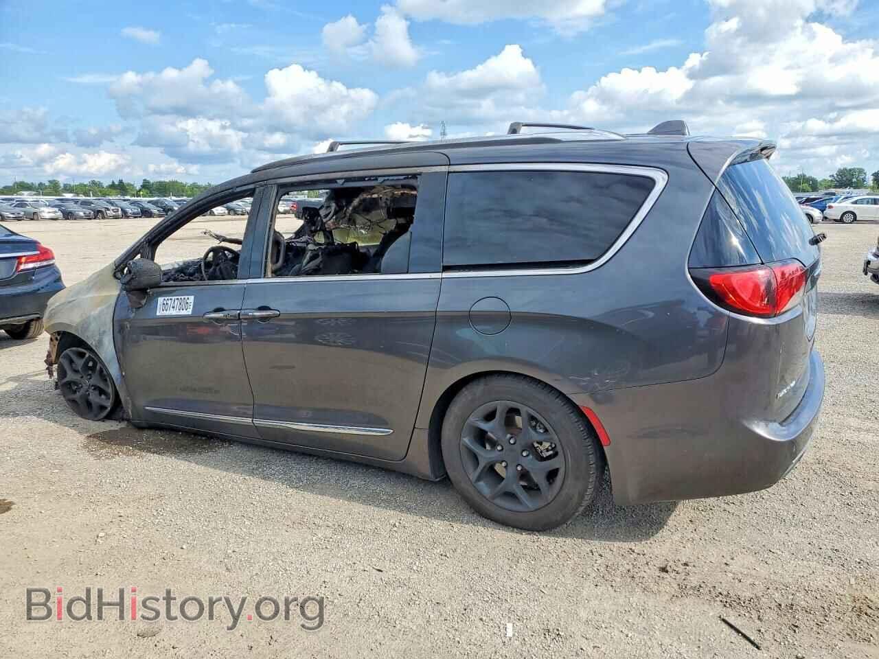 2017 CHRYSLER PACIFICA - VIN: 2C4RC1EG1HR523295 - Photo 2