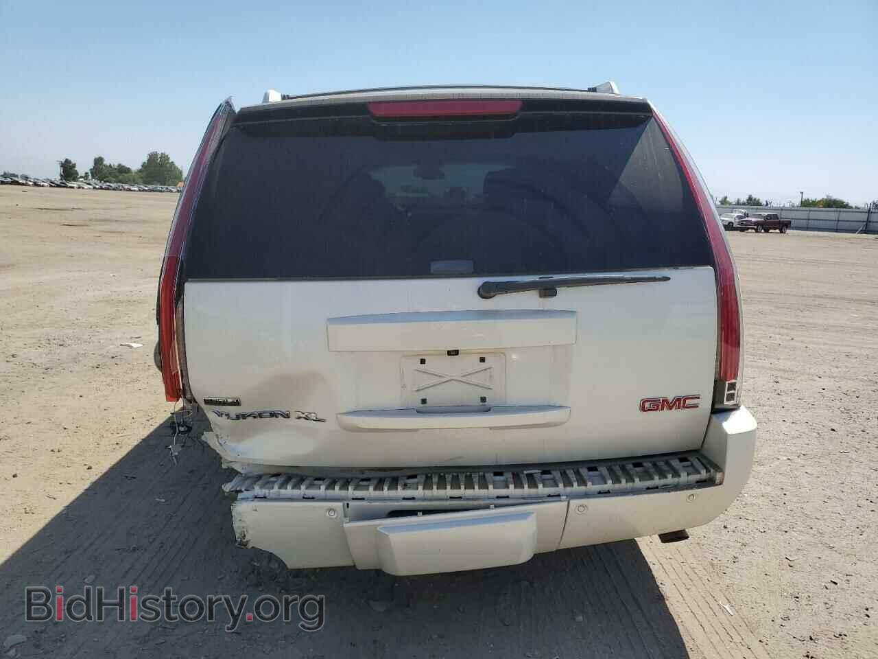 2011 GMC YUKON - VIN: 1GKS1MEF5BR117943 - Фото 6
