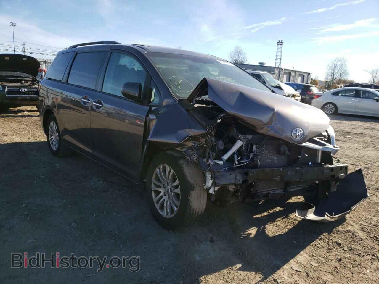 Фотография 5TDYZ3DC2HS825092 - TOYOTA SIENNA 2017