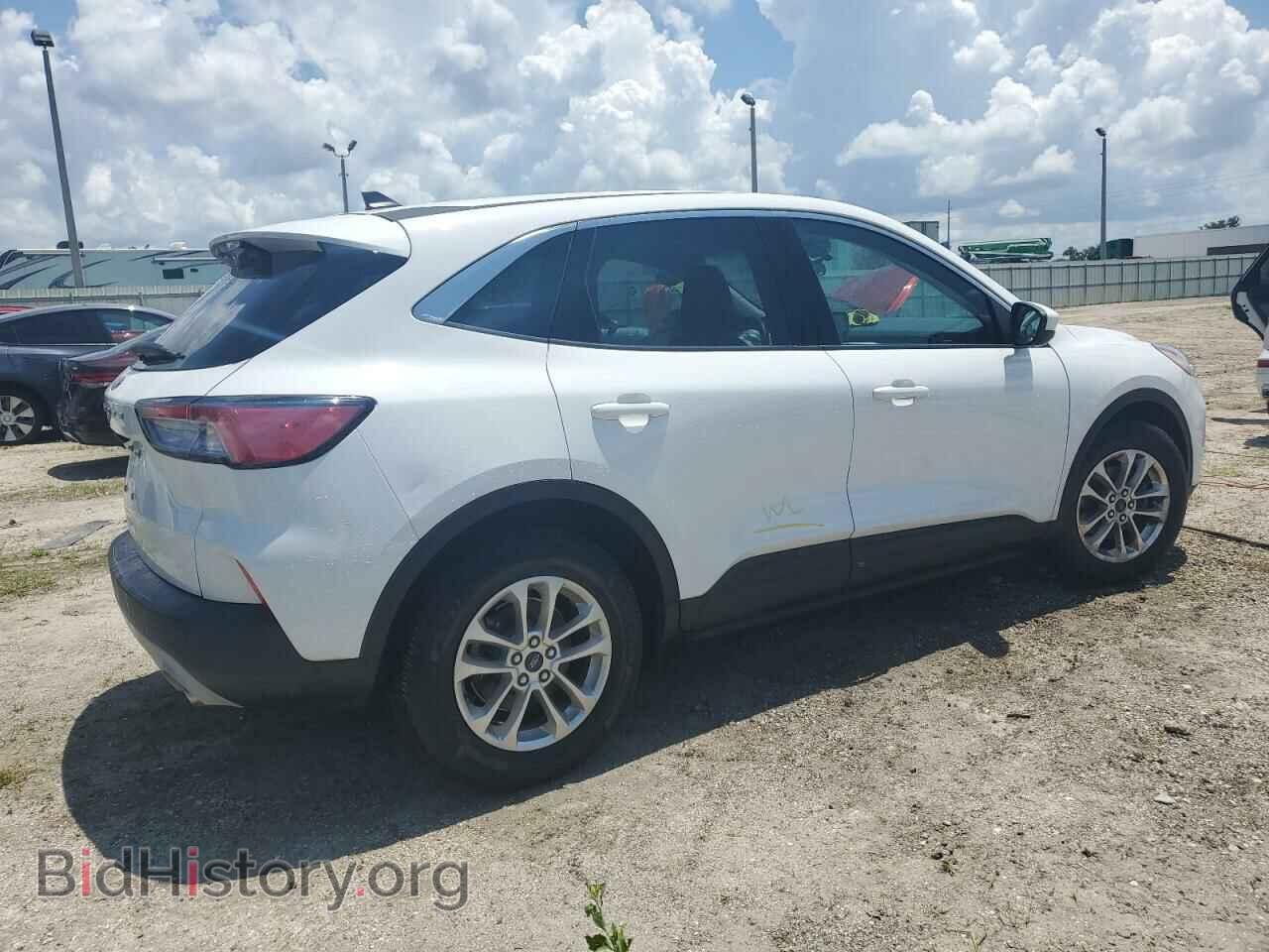2021 FORD ESCAPE - VIN: 1FMCU0G66MUB00996 - Фото 3