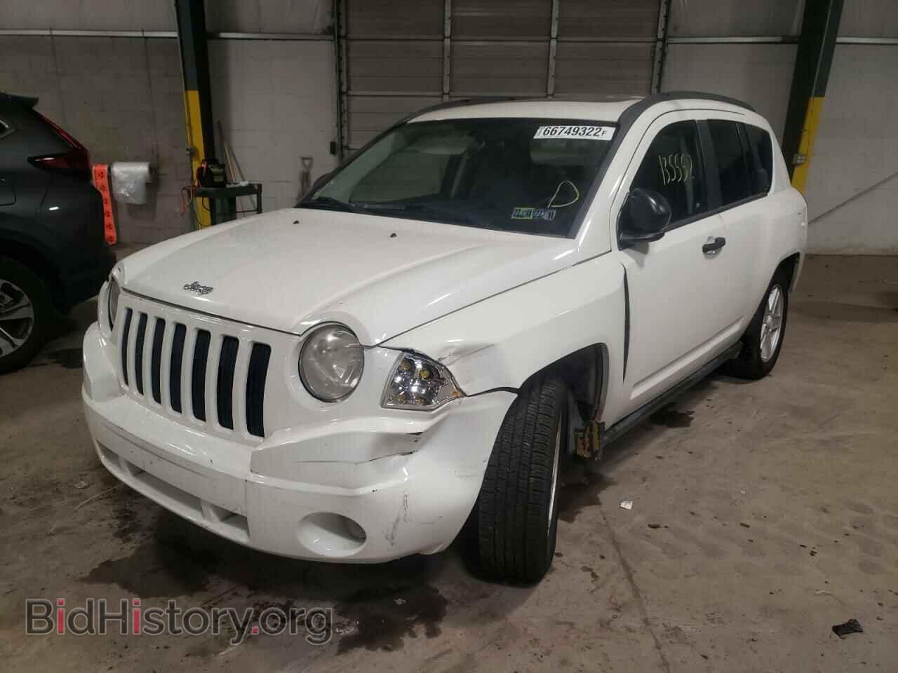 2007 JEEP COMPASS - VIN: 1J8FT47W67D100733 - Фото 2