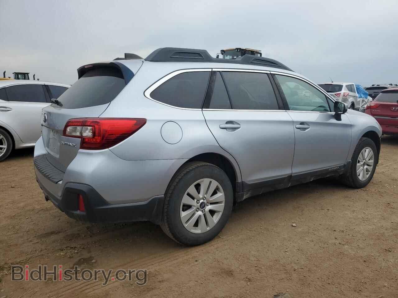 2018 SUBARU OUTBACK - VIN: 4S4BSAFC2J3349800 - Фото 3