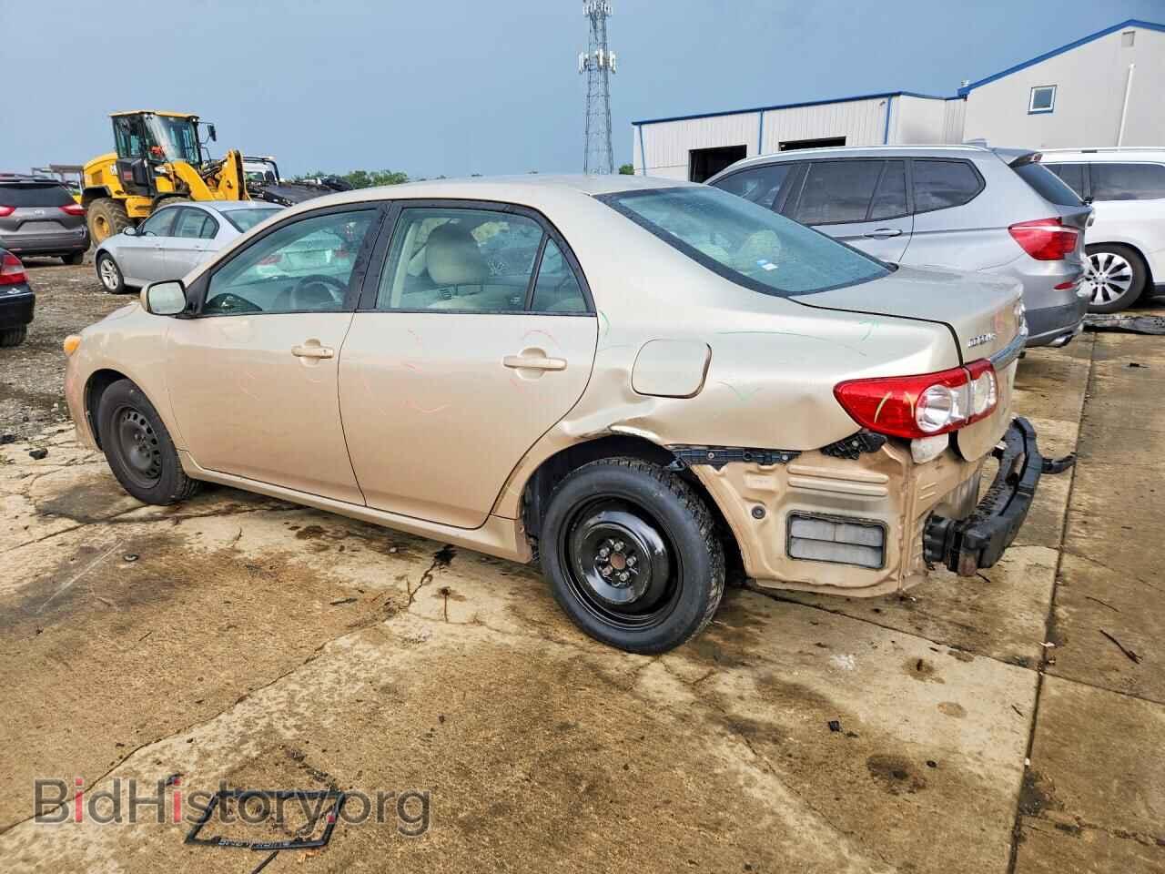 2011 TOYOTA COROLLA - VIN: 2T1BU4EE0BC634717 - Photo 2