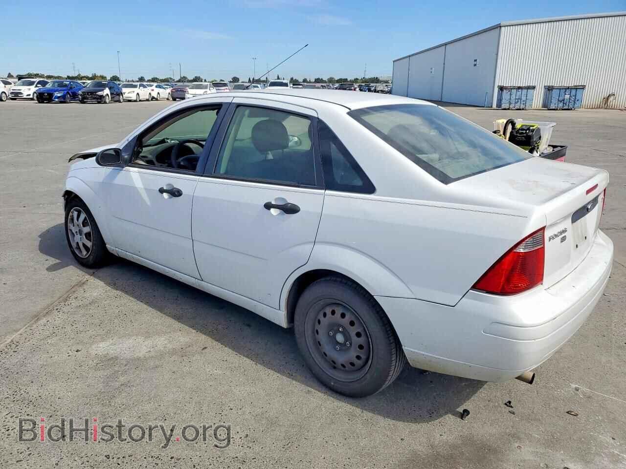 2005 FORD FOCUS - VIN: 1FAFP34N55W298150 - Фото 2