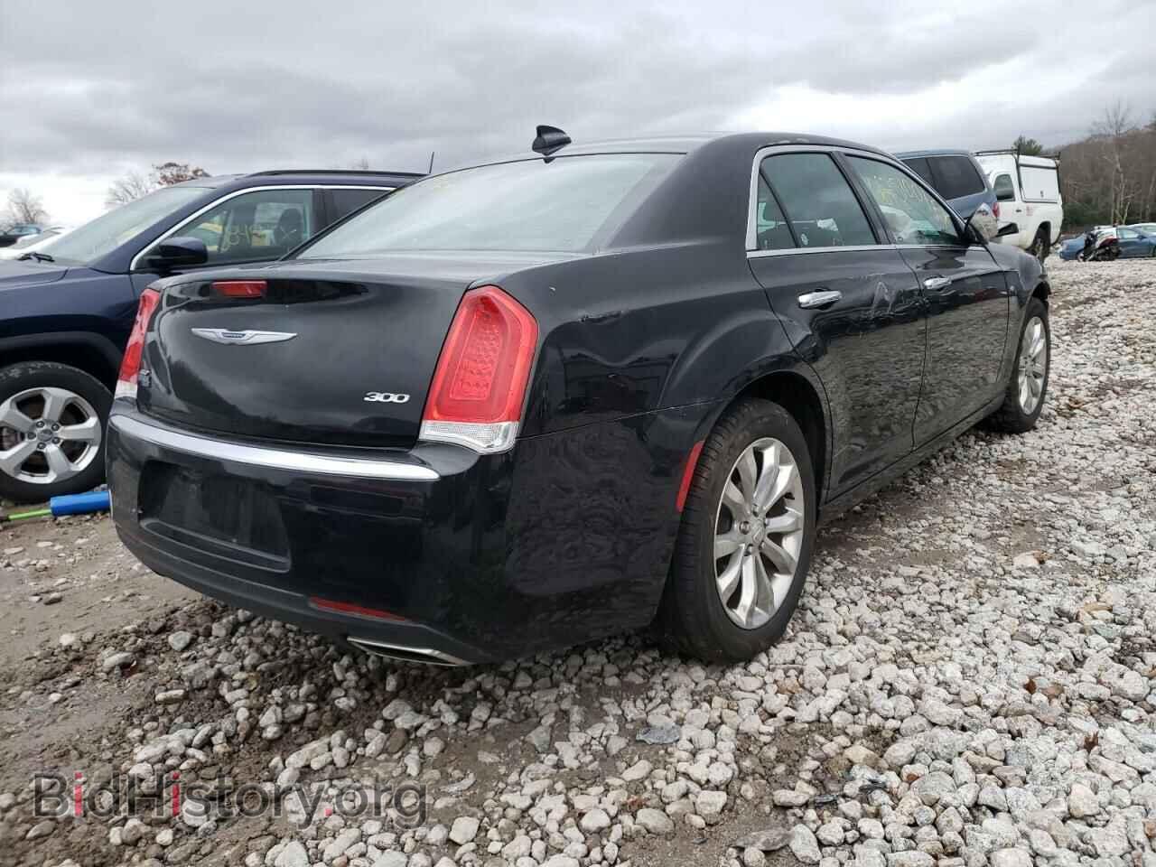 2019 CHRYSLER 300 - VIN: 2C3CCAKG6KH631634 - Фото 4