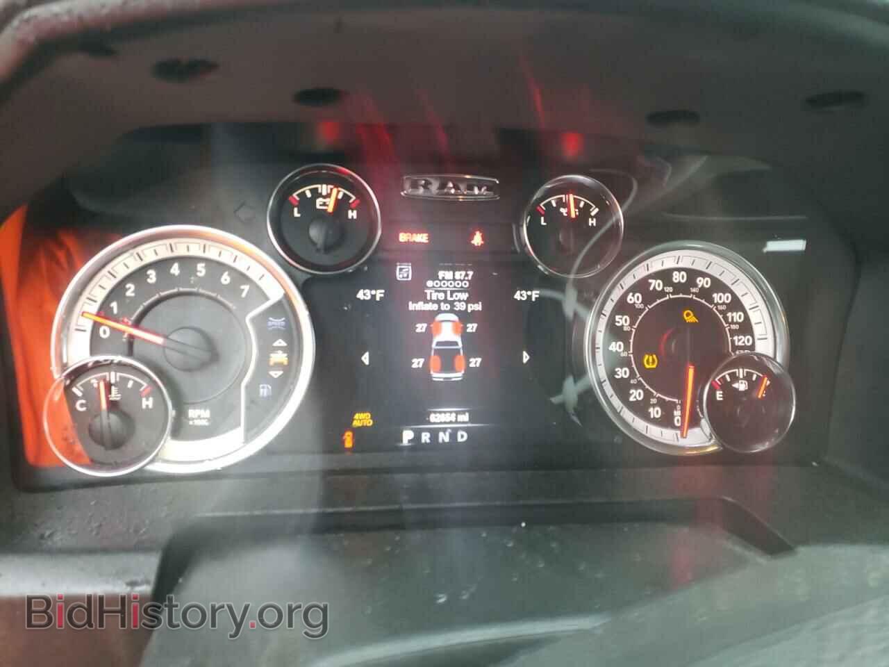 2018 RAM 1500 - VIN: 3C6RR7LTXJG227096 - Фото 9