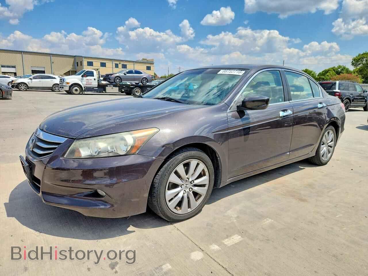 Фотография 1HGCP3F89BA032919 - HONDA ACCORD 2011