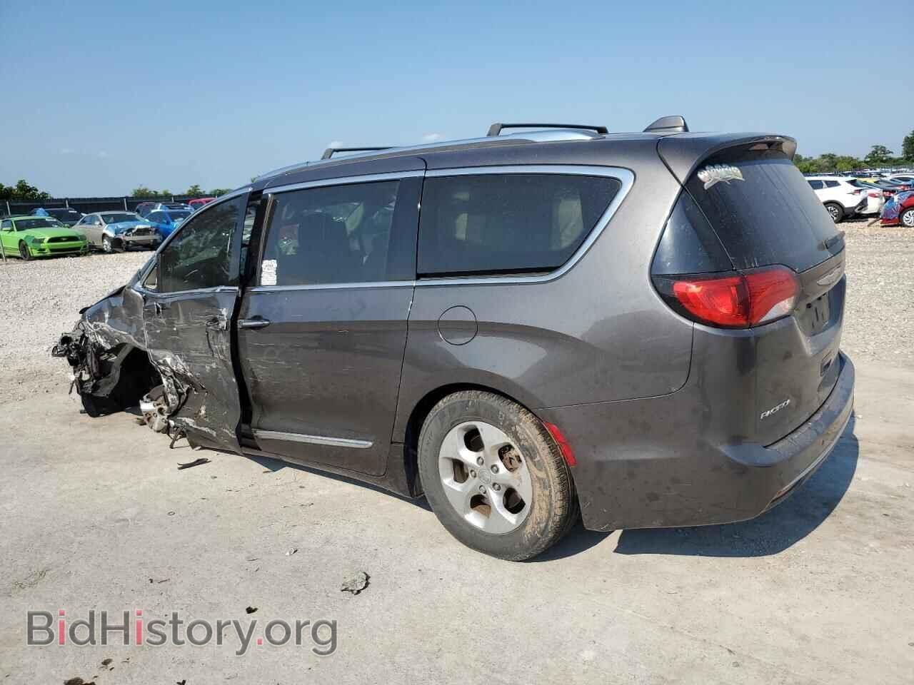 2017 CHRYSLER PACIFICA - VIN: 2C4RC1EG1HR608413 - Фото 2