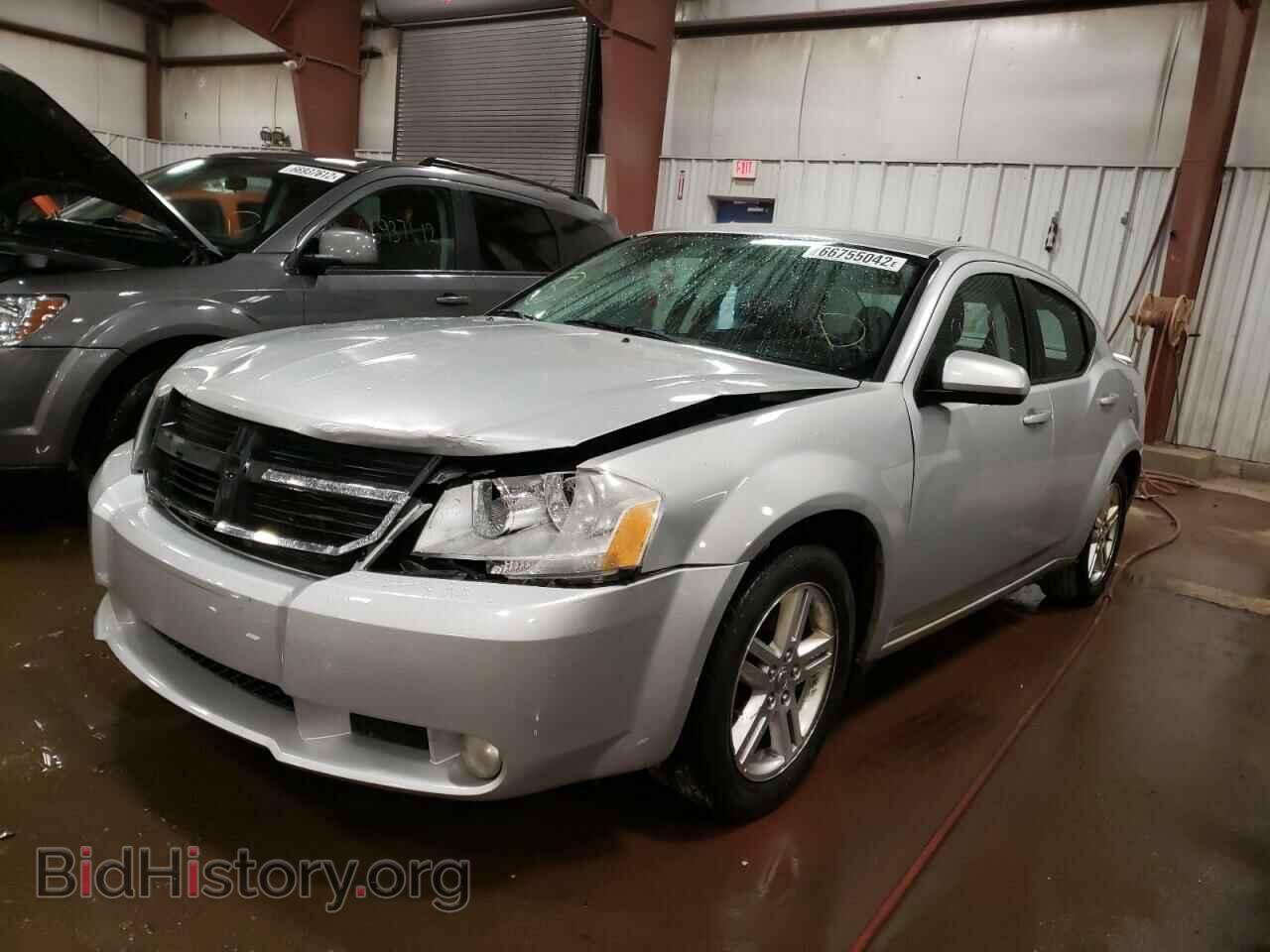 2010 DODGE AVENGER - VIN: 1B3CC5FB1AN104075 - Фото 2