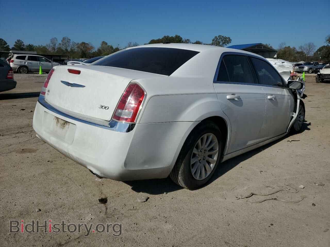 2014 CHRYSLER 300 - VIN: 2C3CCAAG2EH138524 - Фото 4
