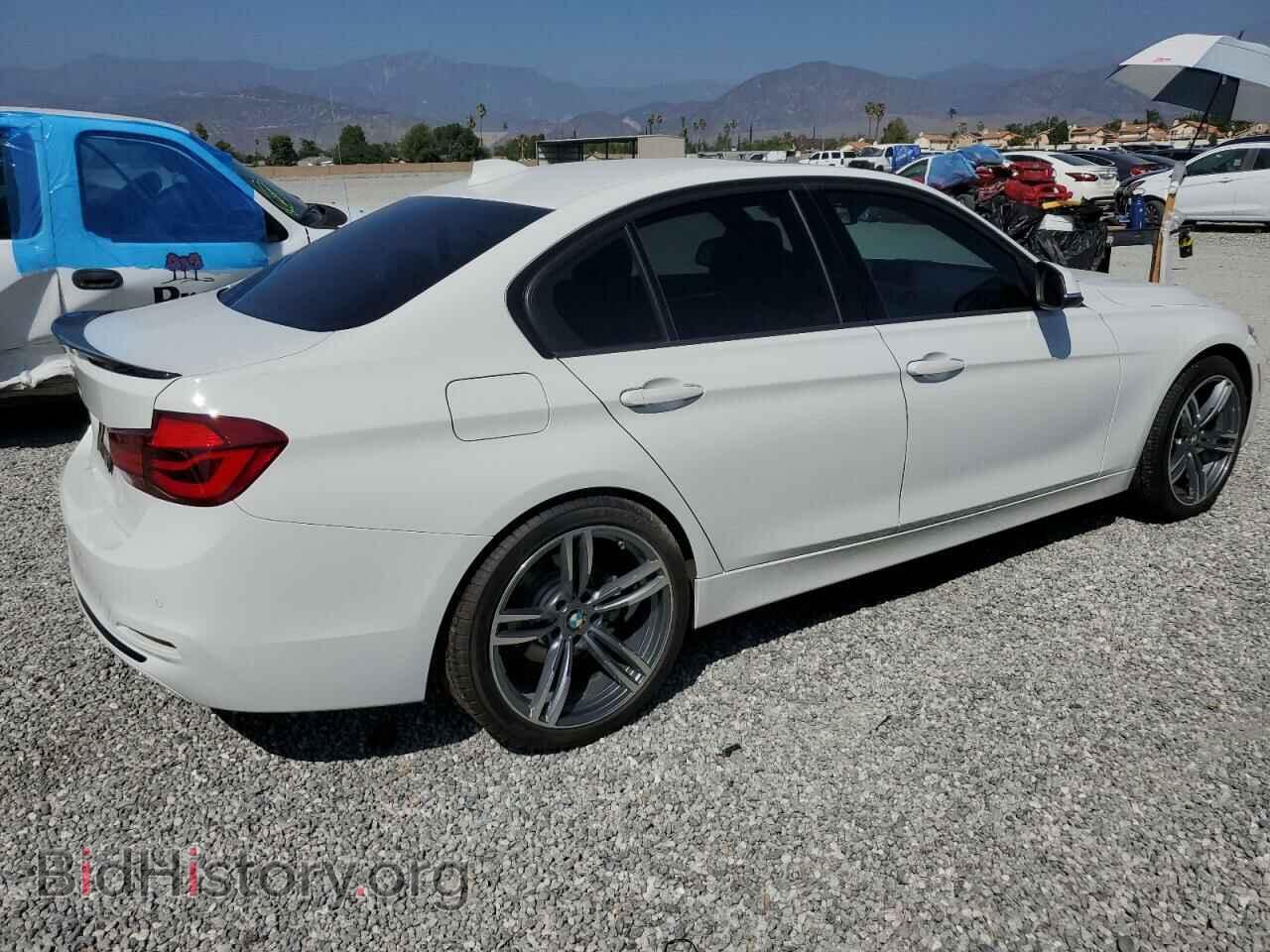 2018 BMW 3 SERIES - VIN: WBA8B9C51JEE82572 - Фото 3