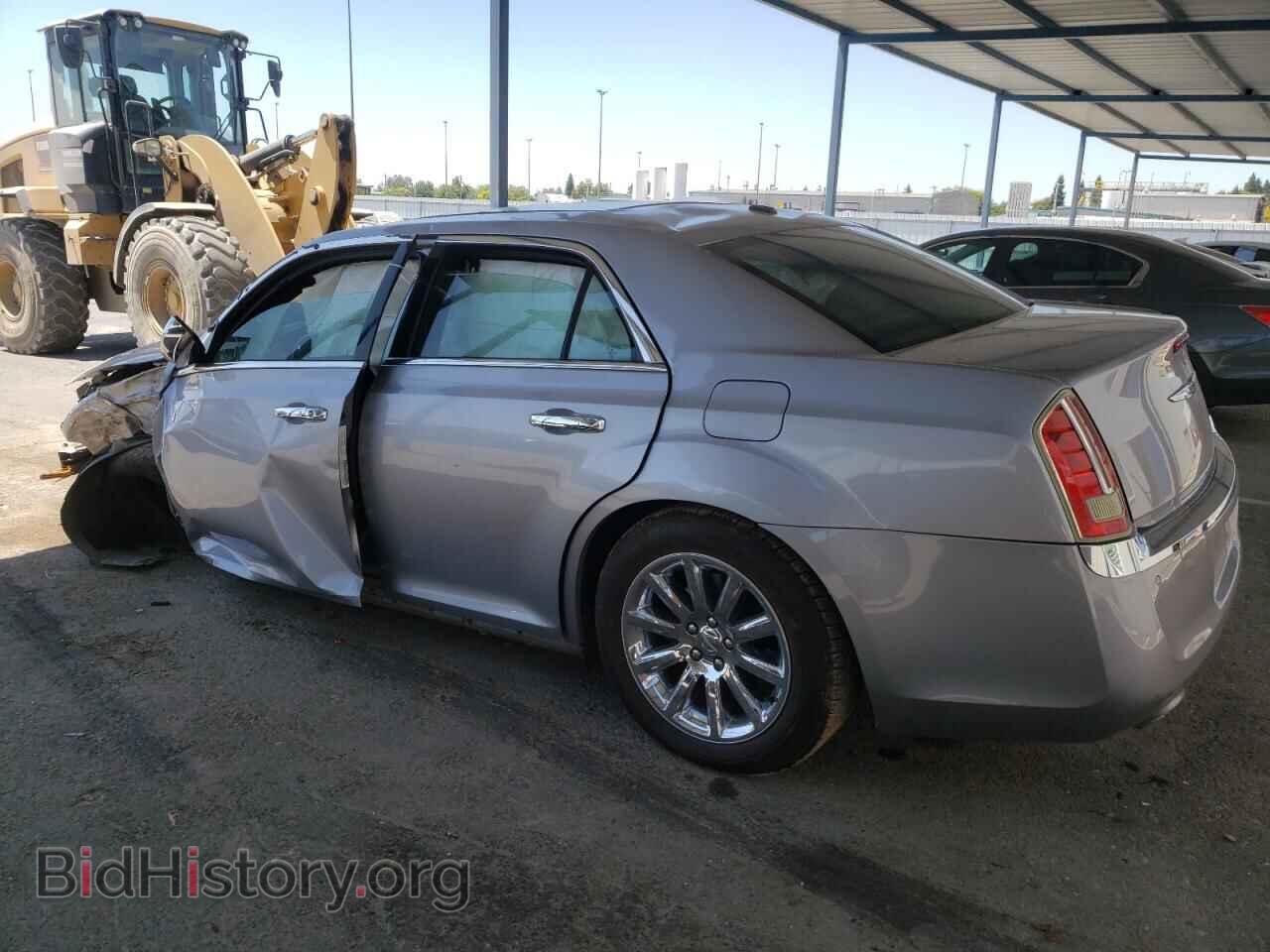 2011 CHRYSLER 300 - VIN: 2C3CA6CT0BH531365 - Фото 2