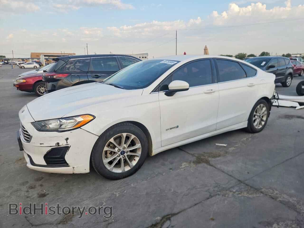 Photo 3FA6P0LU7KR139815 - FORD FUSION 2019
