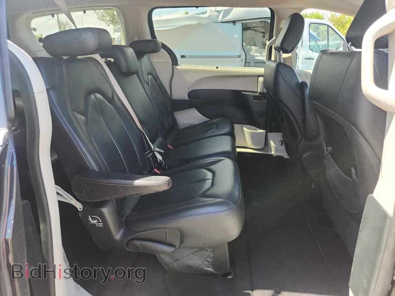 2018 CHRYSLER PACIFICA - VIN: 2C4RC1BG1JR357306 - Фото 11