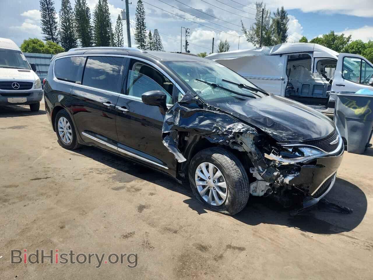 2018 CHRYSLER PACIFICA - VIN: 2C4RC1BG1JR357306 - Фото 4
