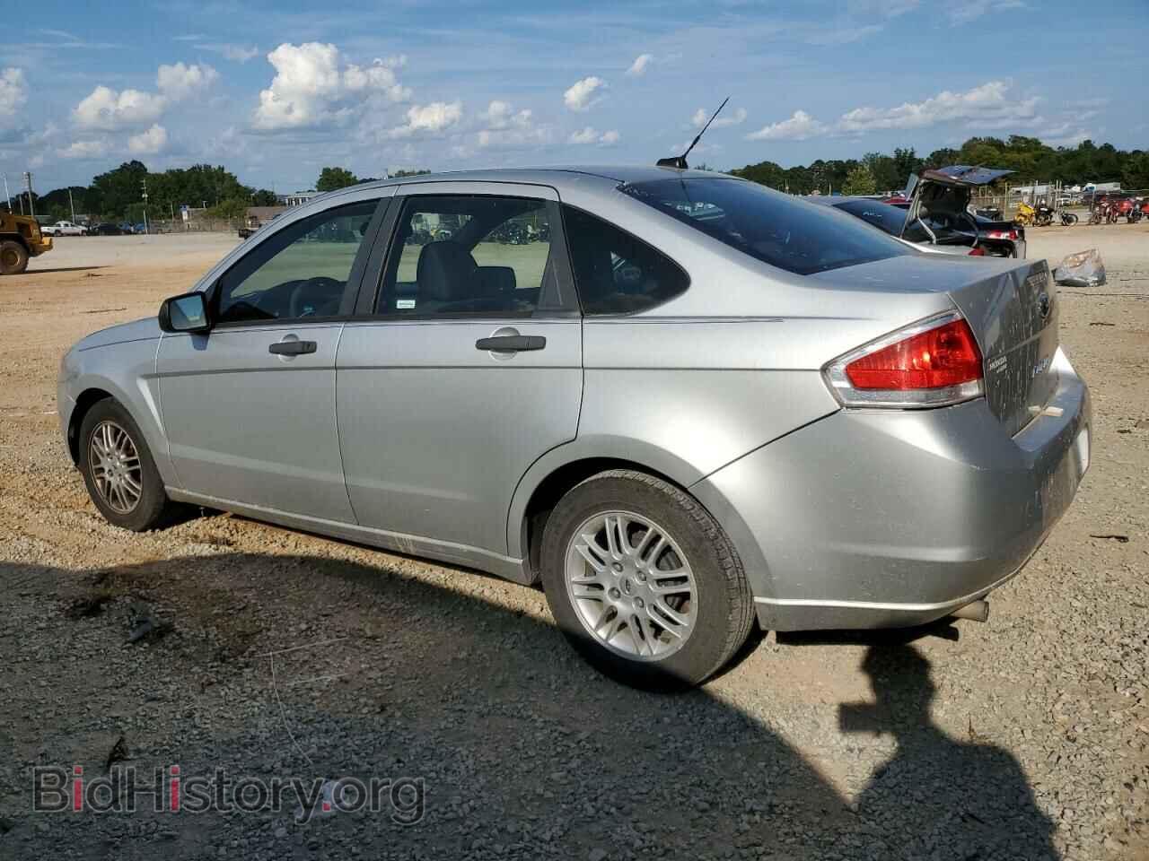 2010 FORD FOCUS - VIN: 1FAHP3FN6AW111482 - Фото 2