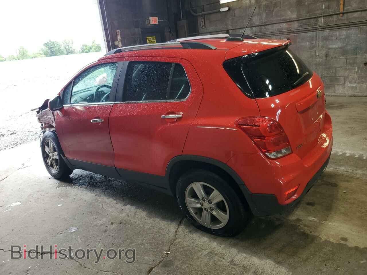 2018 CHEVROLET TRAX - VIN: 3GNCJLSB2JL304792 - Фото 2
