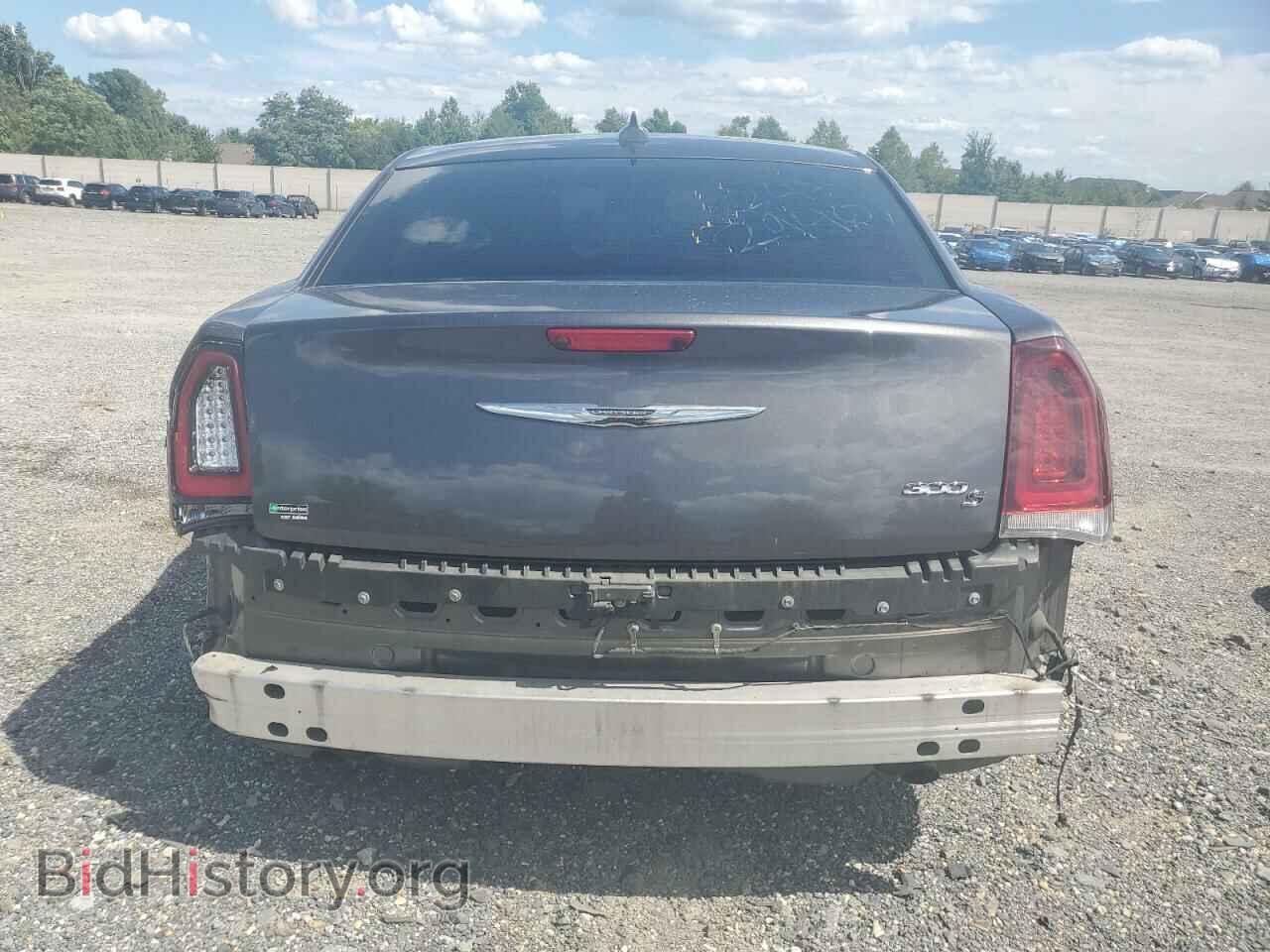 2019 CHRYSLER 300 - VIN: 2C3CCABG7KH589717 - Фото 6