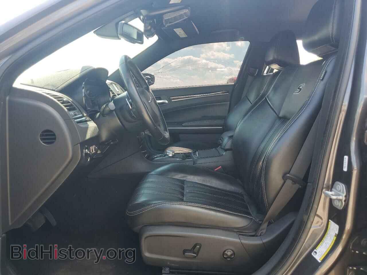 2019 CHRYSLER 300 - VIN: 2C3CCABG7KH589717 - Фото 7