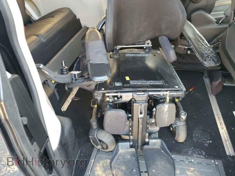 2019 Chrysler PACIFICA (VIN 2C4RC1BG6KR523935) — photo 6 of 10