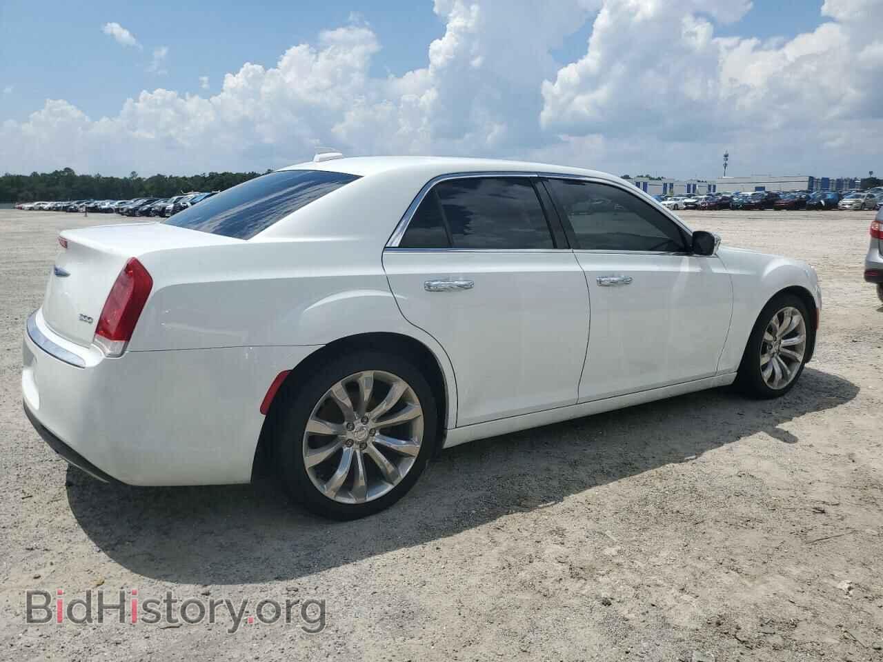 2019 CHRYSLER 300 - VIN: 2C3CCAEG8KH538755 - Фото 3