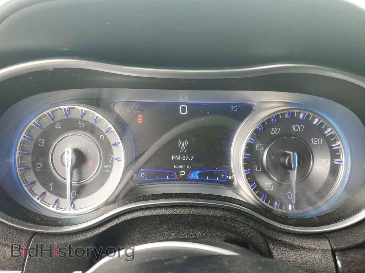 2019 CHRYSLER 300 - VIN: 2C3CCAEG8KH538755 - Фото 9