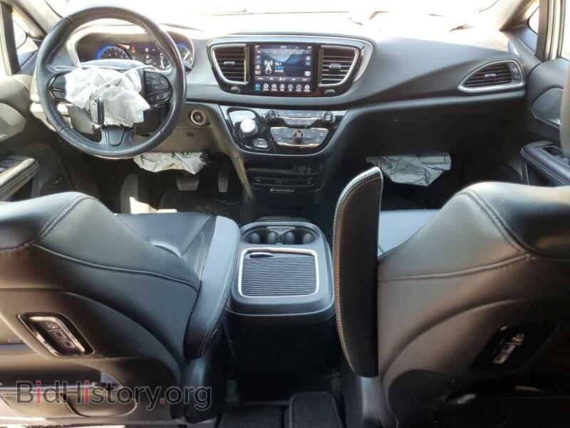 2019 Chrysler PACIFICA (VIN 2C4RC1EGXKR686728) — фото 8 из 14