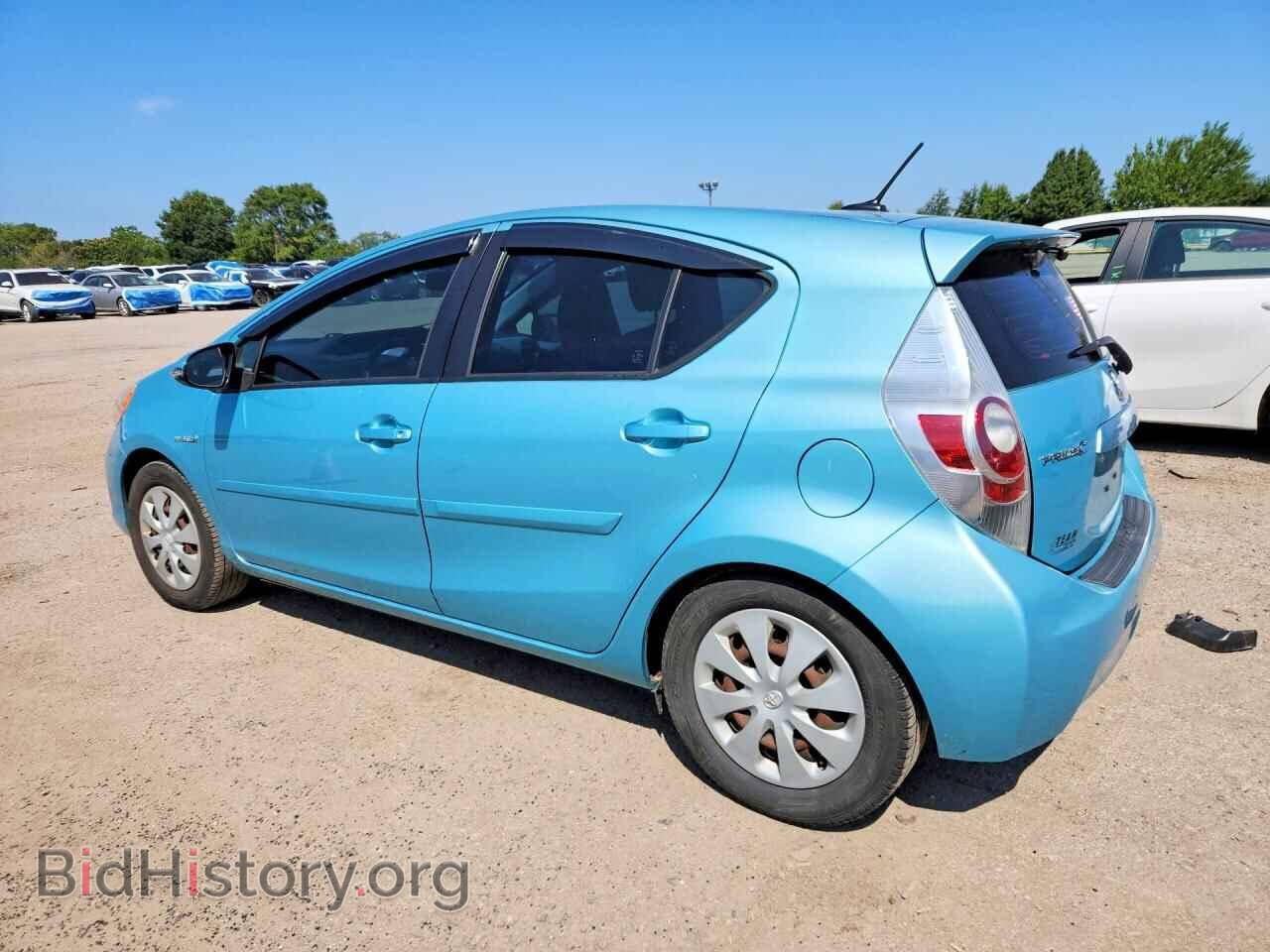 2012 TOYOTA PRIUS - VIN: JTDKDTB30C1017174 - Фото 2