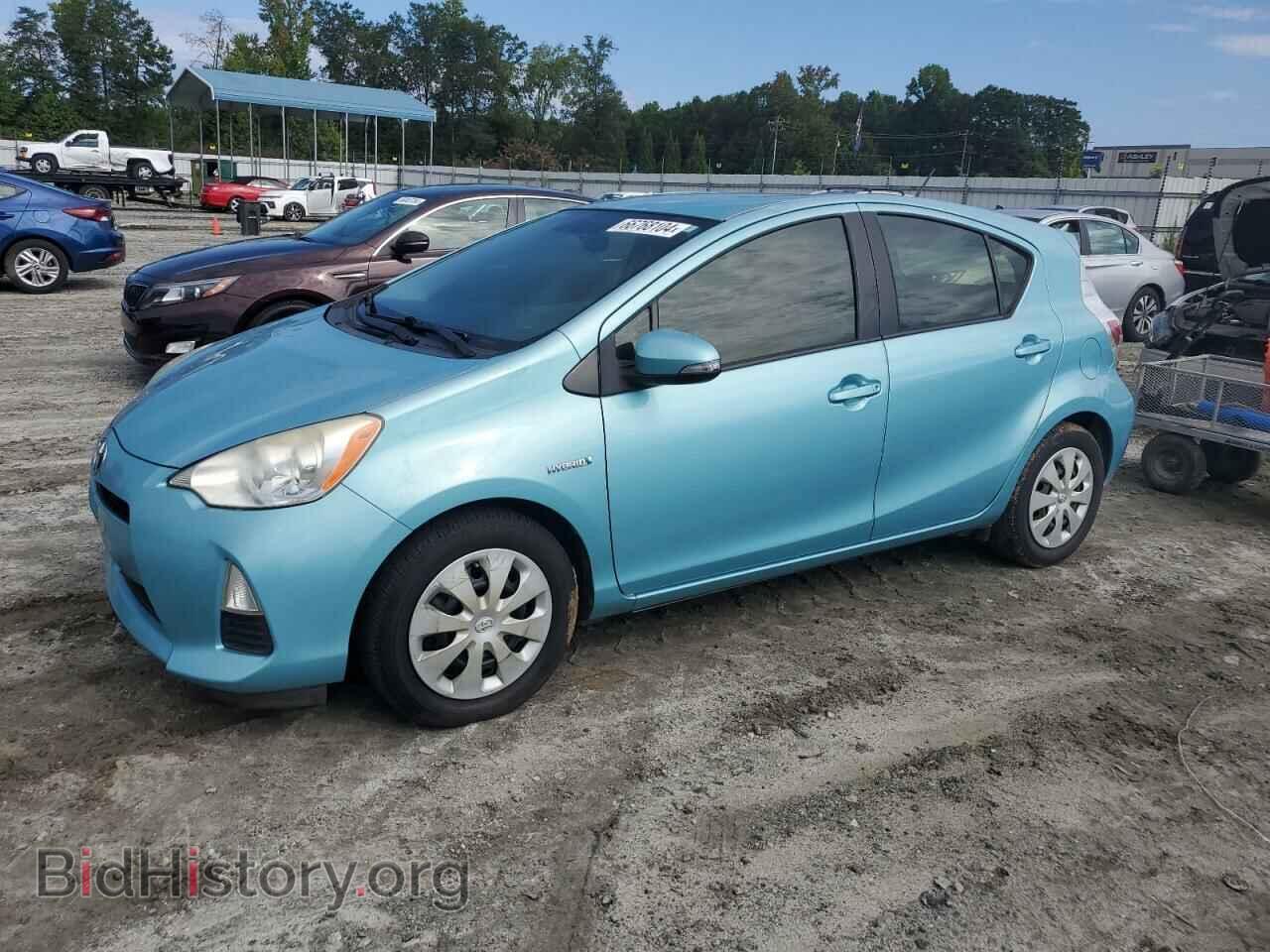 Фотография JTDKDTB36D1035986 - TOYOTA PRIUS 2013