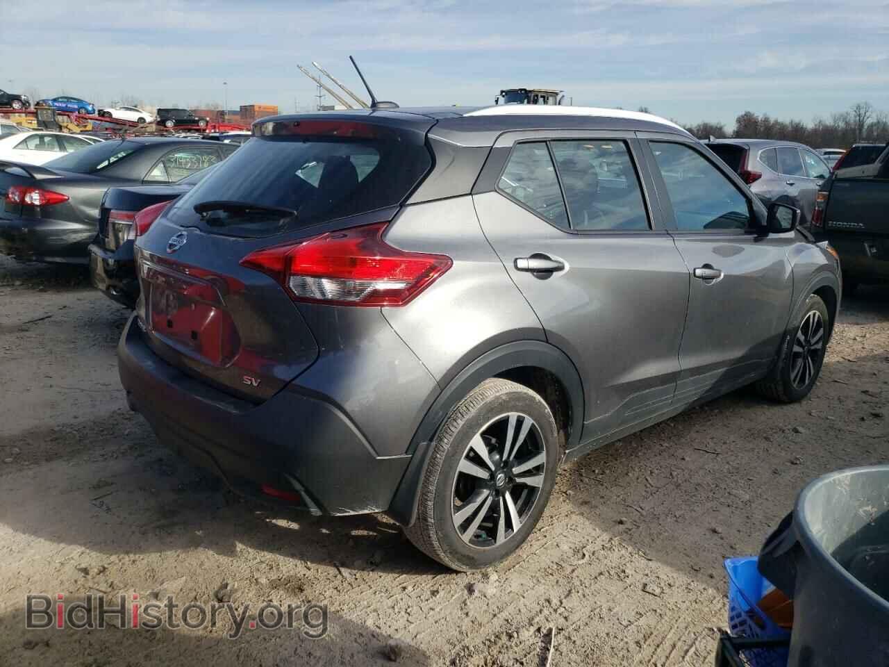2019 NISSAN KICKS - VIN: 3N1CP5CU5KL562232 - Фото 4