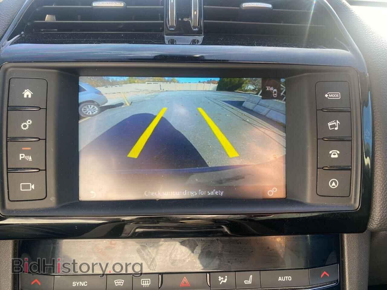 2017 JAGUAR F-PACE - VIN: SADCJ2BV2HA492961 - Photo 8