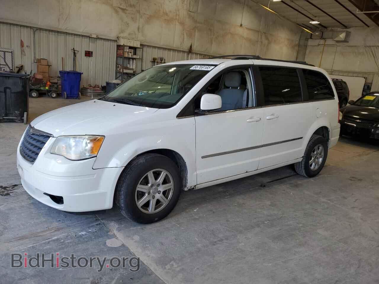 Photo 2A4RR5D19AR271248 - CHRYSLER MINIVAN 2010