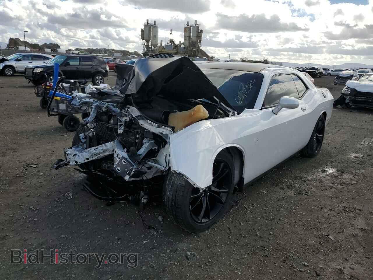 2018 DODGE CHALLENGER - VIN: 2C3CDZAG9JH219252 - Photo 2