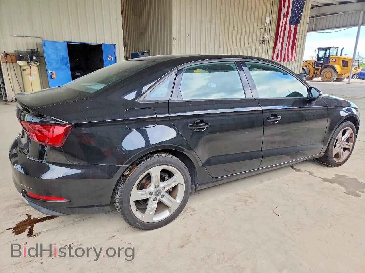 2017 AUDI A3 - VIN: WAUAUGFF3H1037513 - Фото 3