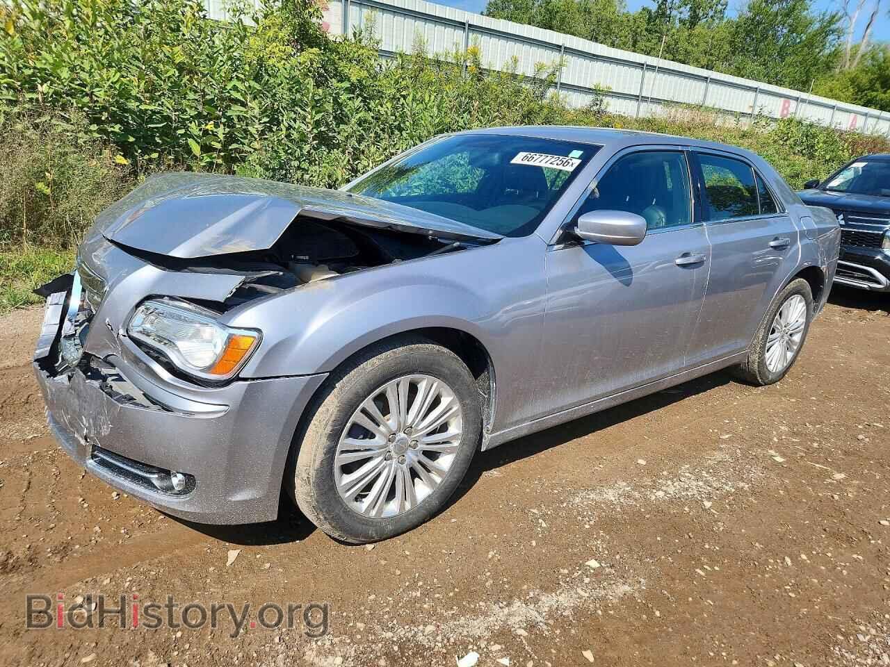 Фотография 2C3CCARG1DH604334 - CHRYSLER 300 2013