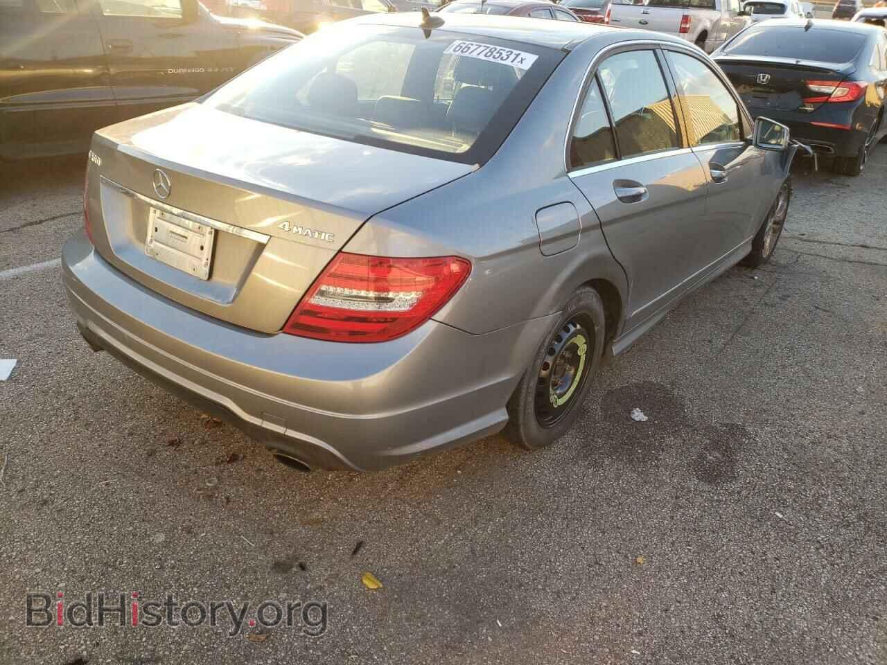 2012 MERCEDES-BENZ C-CLASS - VIN: WDDGF8BB5CR202607 - Фото 4