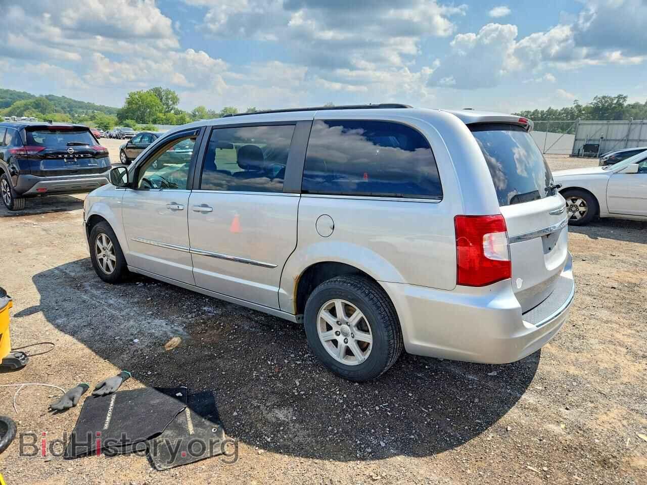 2011 CHRYSLER MINIVAN - VIN: 2A4RR5DG0BR607889 - Photo 2