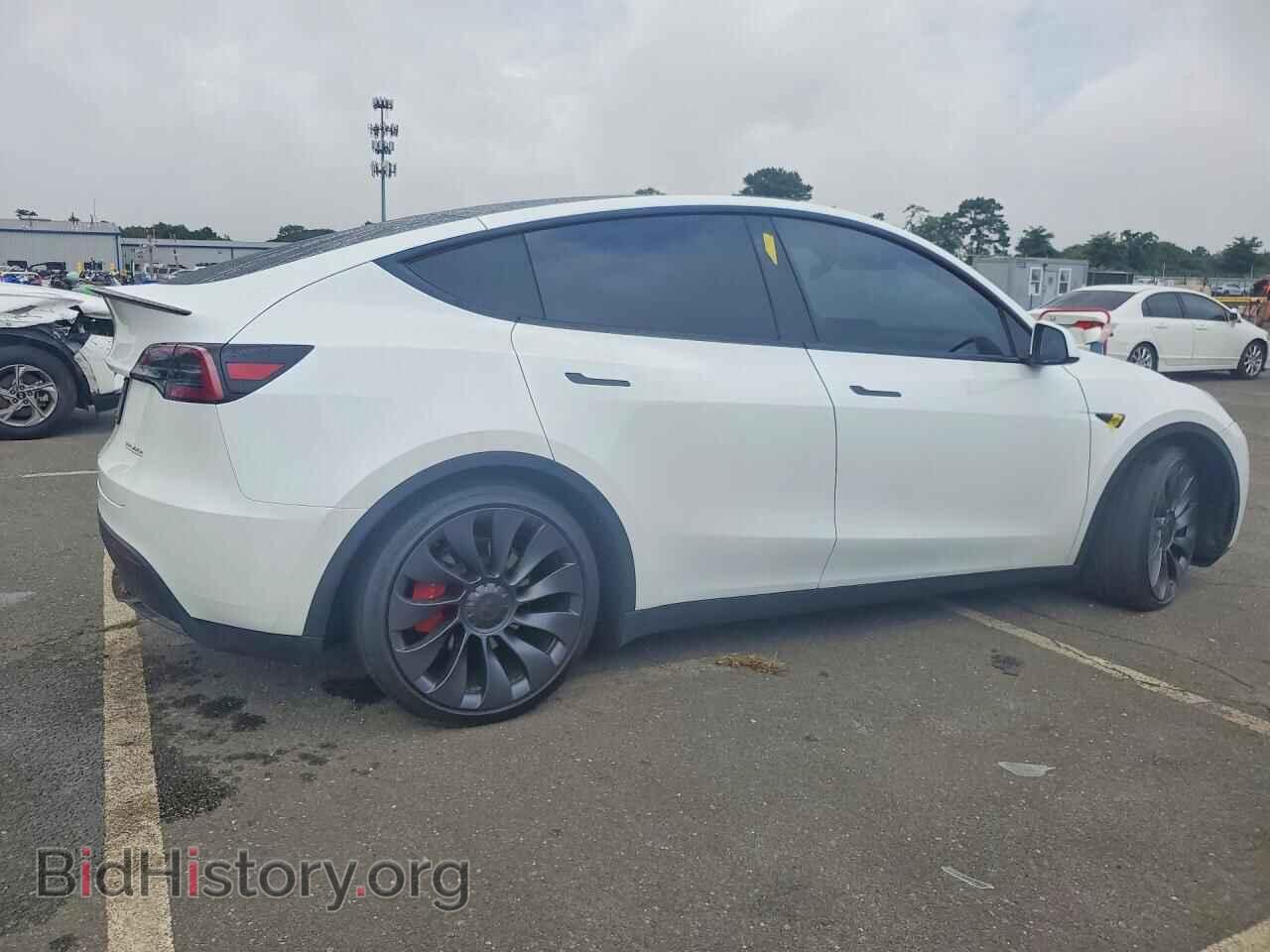 2025 TESLA MODEL Y - VIN: 7SAYGDEF2SF312721 - Photo 3