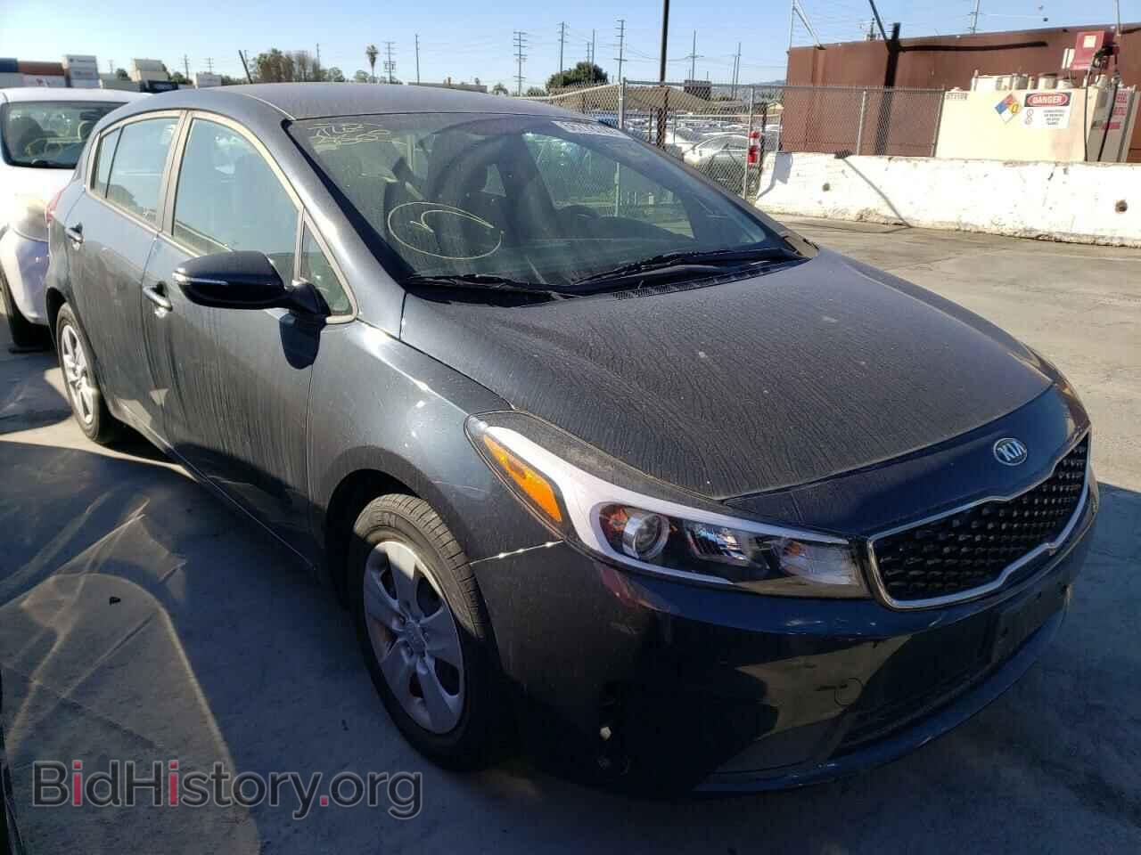 Photo KNAFK5A82H5693557 - KIA FORTE 2017