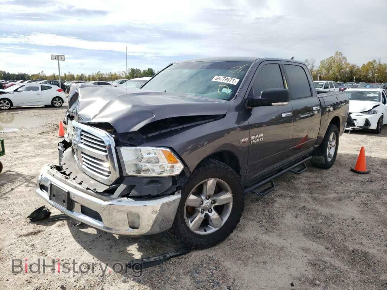 2016 RAM 1500 - VIN: 1C6RR6LT5GS275049 - Photo 2