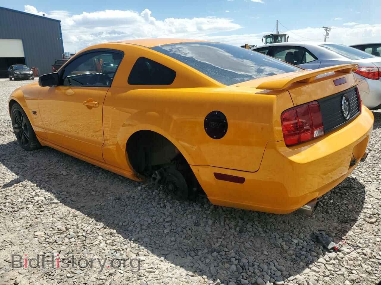 2008 FORD MUSTANG - VIN: 1ZVHT82H885157945 - Фото 2