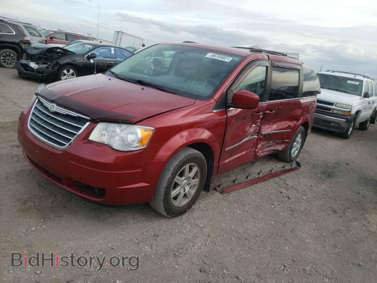 2010 CHRYSLER MINIVAN - VIN: 2A4RR5DX8AR129137 - Фото 2